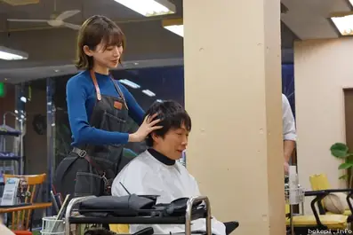 JUL-946 Salon Spesial Milik Cewek Cantik, Potong Rambut Bonus Ngentot