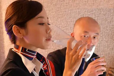 Pramugari Cantik Dikasih Obat Perangsang Ngentot Brutal